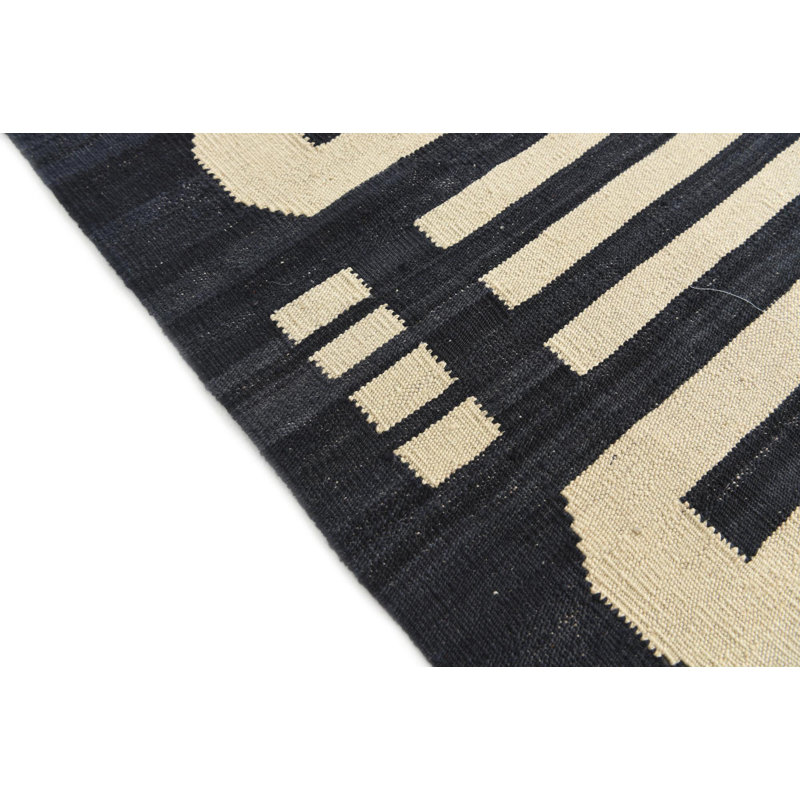 Tapis noir Jessen