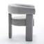 Chaise légère et luxueuse en velours-799737918