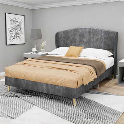 Lit plateforme capitonné pleine grandeur de chambre principale, velours gris doux pour usage résidentiel