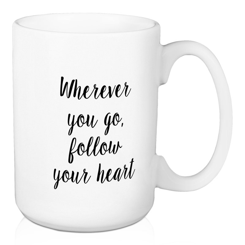 Où que vous alliez, suivez votre grande tasse à café Claiborne