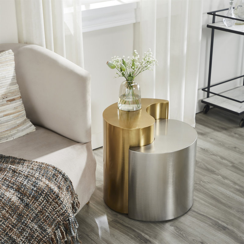 Table de bout de style moderne et contemporain fabriquée avec un cadre en tôle de fer, Or/argent