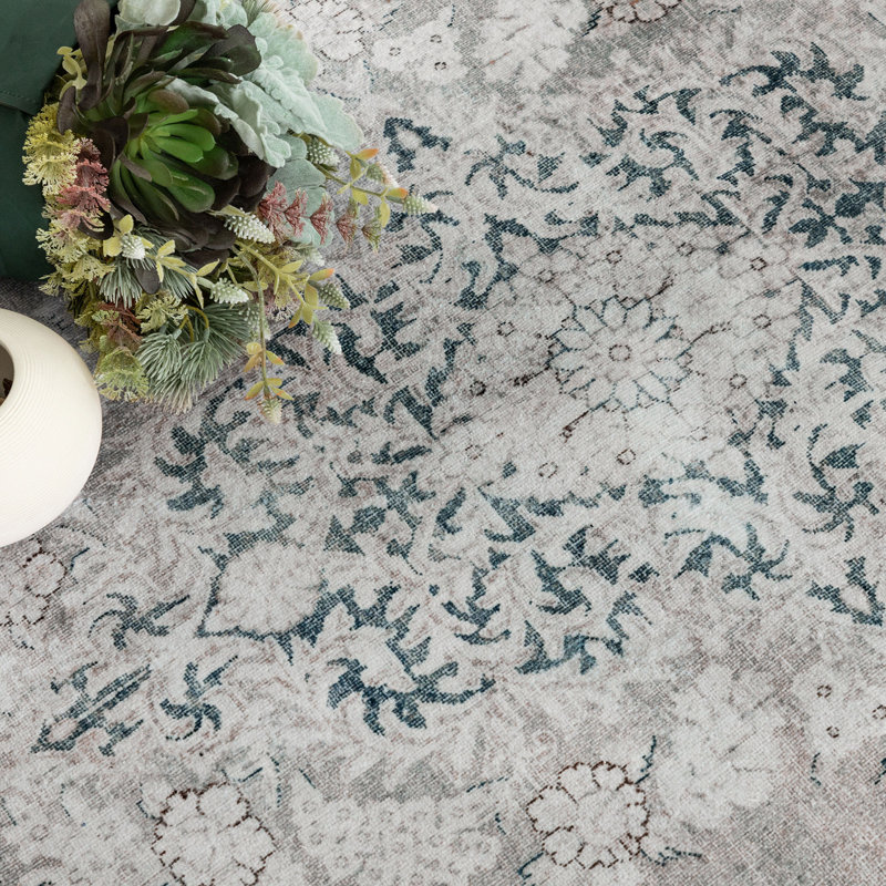 Gray Vintage Floral Washable Synthetic Area Rug 5' x 8'