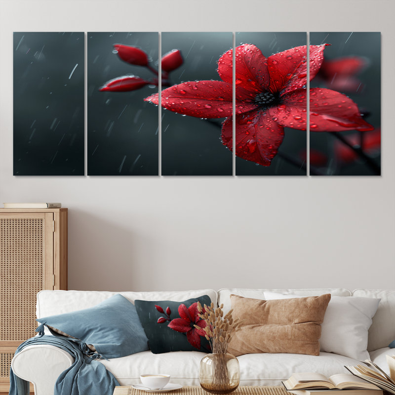 Red Red Poinsettia Raindrop Reflections II - plantes, art mural sur toile, H 32 po x l 80 po