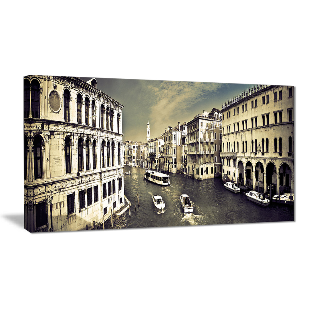 " Venice Cityscape " East Urban Home 