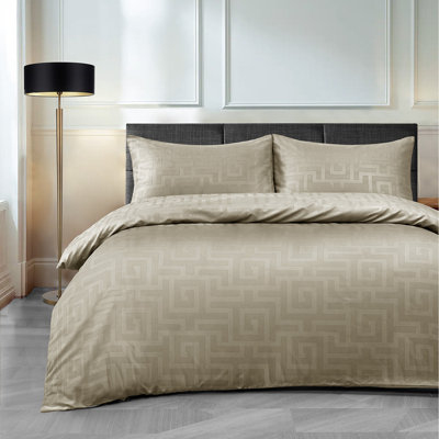 Polyester Solid Colour Duvet Cover Set with Pillowcases Included