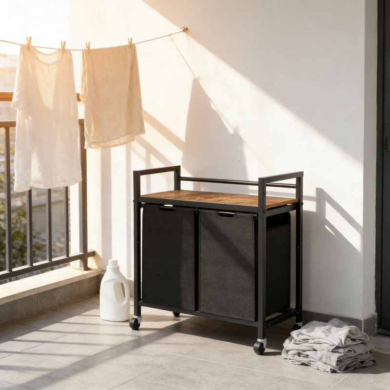 Panier à linge avec sacs de tri amovibles, tablette de rangement intégrée, roues à 360 degrés avec freins et pieds de nivellement réglables pour l'organisation de la salle de lavage