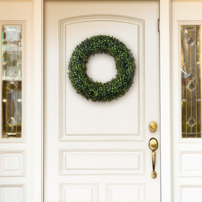 Front Door Wreath and Storage Bag – 19.5-Inch Artificial Boxwood Wreath and Red Zippered Tote with Handles – Farmhouse Greenery Decor