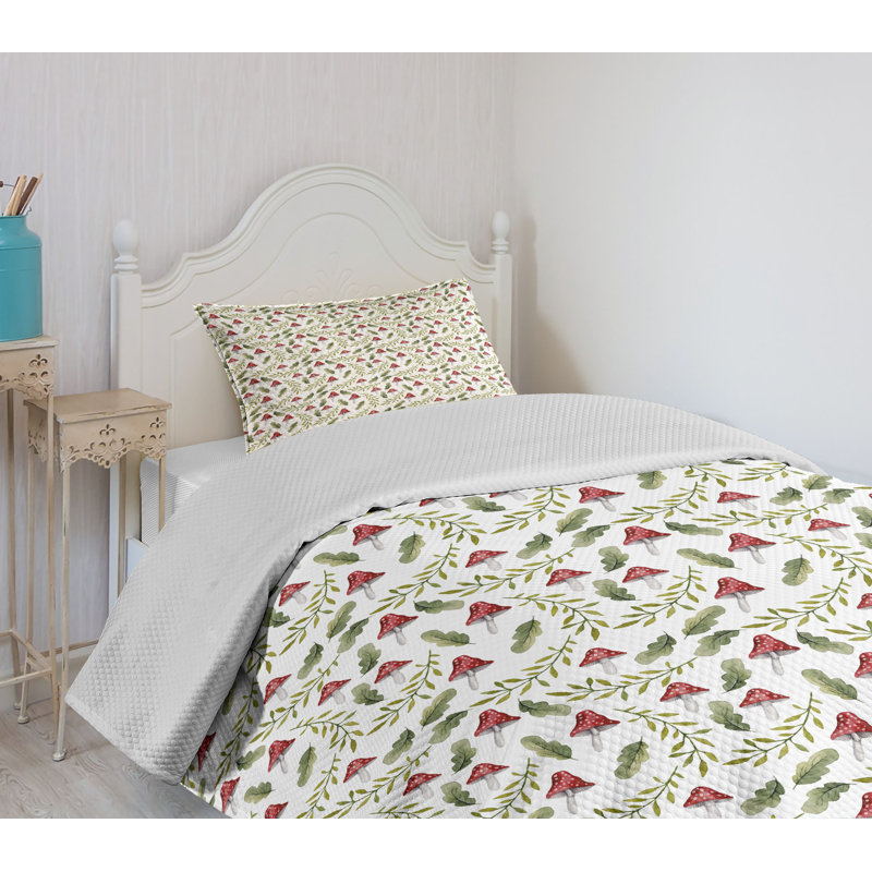 White and Green Twin Quilted Bedspread Set with Pillow Sham