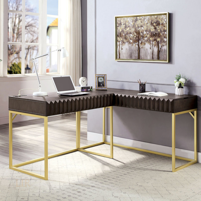 Bureau d'ordinateur transitionnel en noyer bicolore avec port USB, plateau relevable et tiroir dissimulé pour les espaces de travail modernes