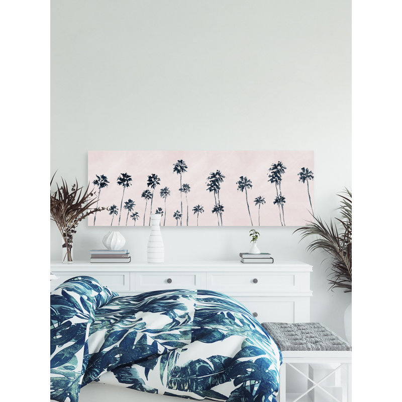«Palm Tree Skyline» par Marmont Hill - peinture sur toile tendue, L 30 po x H 10 po