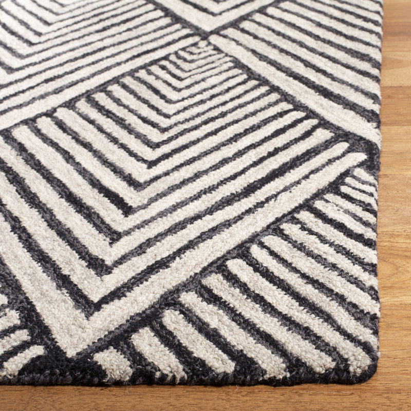 Rossville Geometric Handmade Tufted Wool Charcoal/Ivory Area Rug, Rectangle 2'6" x 4'
