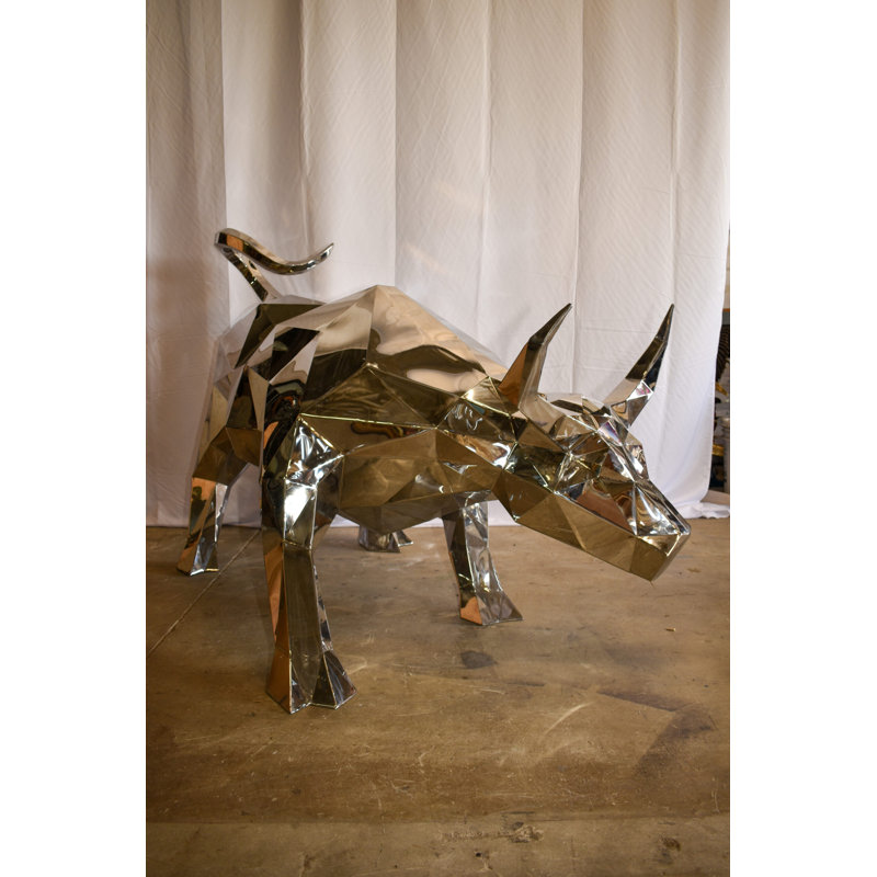 Statue moderne en acier inoxydable 80 po x 49 po x H 49 po Wall Street