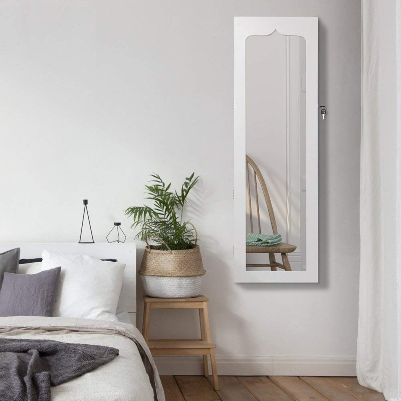 Armoire à bijoux avec miroir Chandlerville
