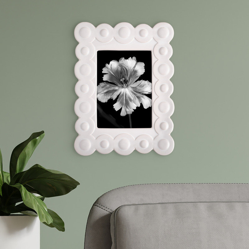 Mikasa Circles Tabletop Picture Frame