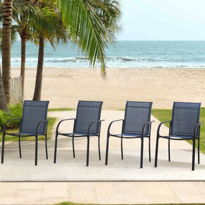 Ensemble de 4 chaises de salle à manger d'extérieur, chaises de patio empilables avec tissu en polyester enduit de PVC, chaises de jardin légères pour la piscine, la cour, le camping, bleu foncé