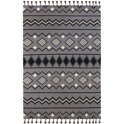 Oneil Wool Geometric Indoor Rug
