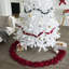 Jupe d'arbre de Noël à chevauchement de fleurs - naturel avec rouge - 60 po