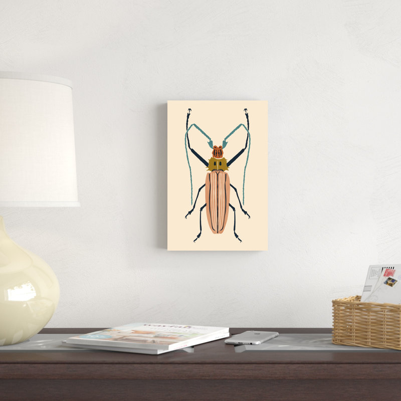 «Beetle Bug IV» par Victoria Barnes - peinture sur toile tendue, H 12 po x l 8 po