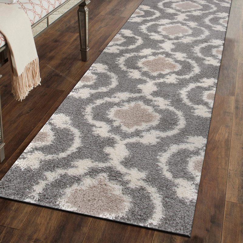 Tapis marocain gris foncé Hegwood, Tapis de couloir 2 pi x 10 pi