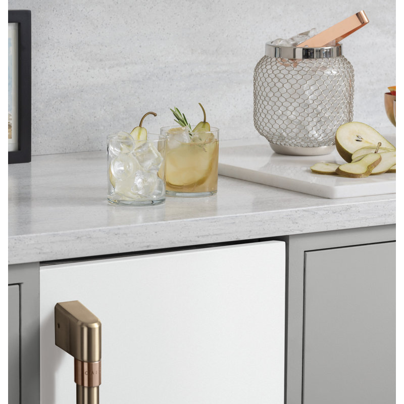 Ice Maker Bar Pull, Brushed Black