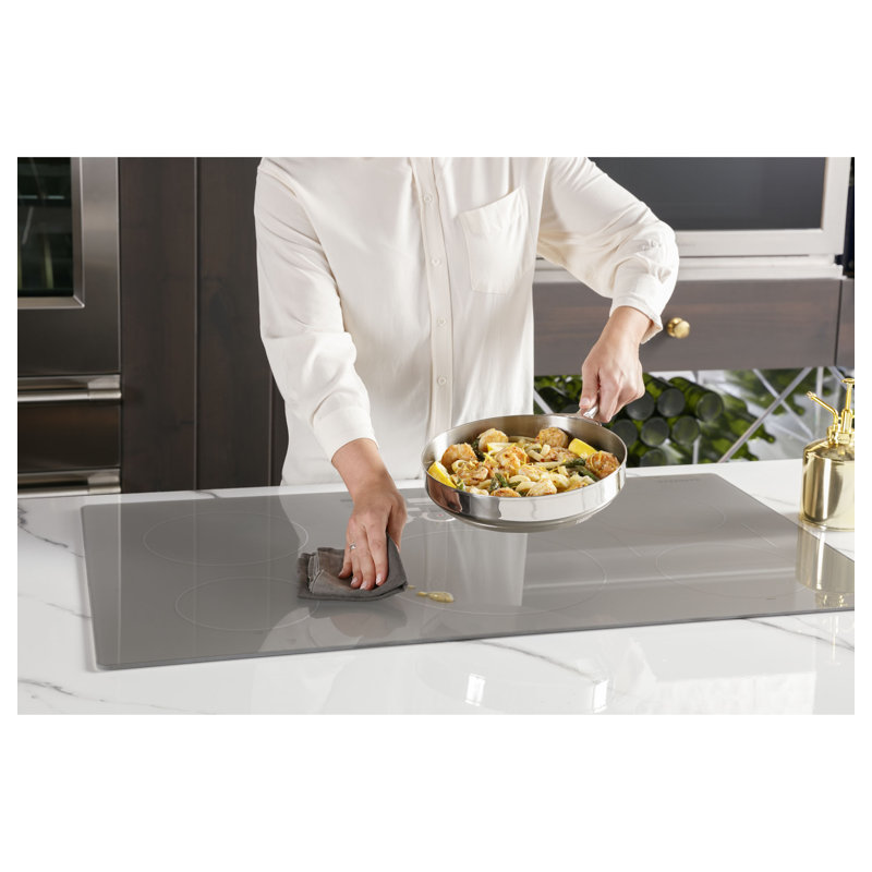 Monogram Appliances 36" Stainless Steel Smart 5 Burner Cooktop