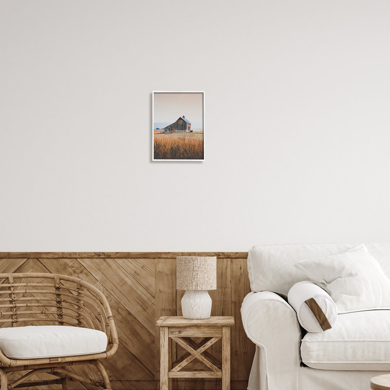 Paysage de grange champêtre par Annie Bailey Art, H 14 po x l 11 po x P 1,5 po, Giclée encadrée blanc bord de mer