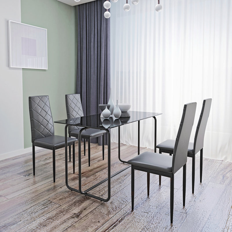 Chaise d'appoint capitonnée en similicuir