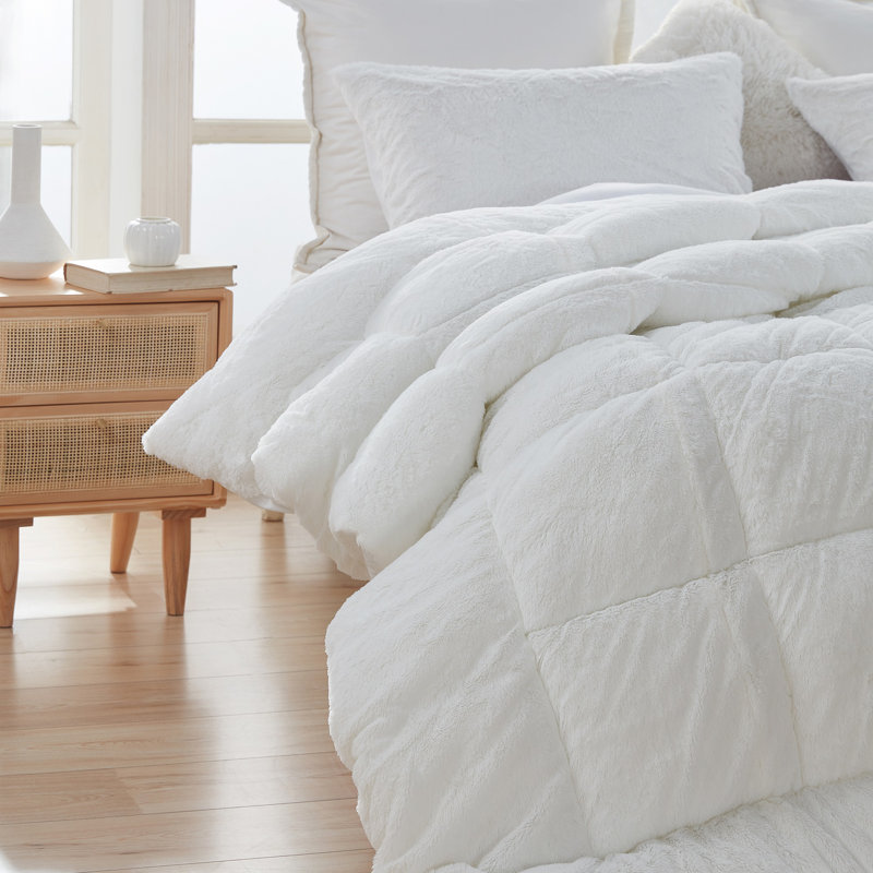 King Farmhouse White Down Alternative Microfiber Comforter Set