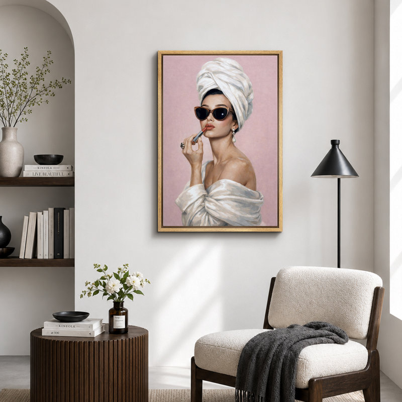 «Chic Rouge à lèvres», œuvre d'art, impression sur toile encadrée, 24" H x 16" W x 1.5" D, Natural Frame