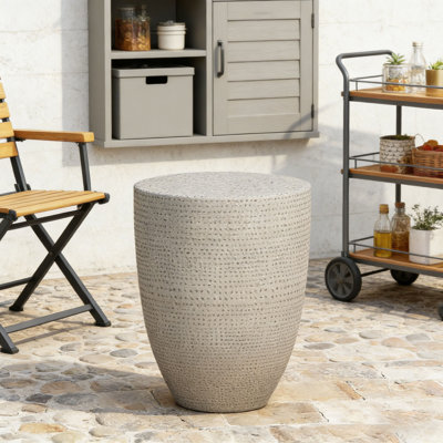 Table d'appoint d'extérieur en béton léger