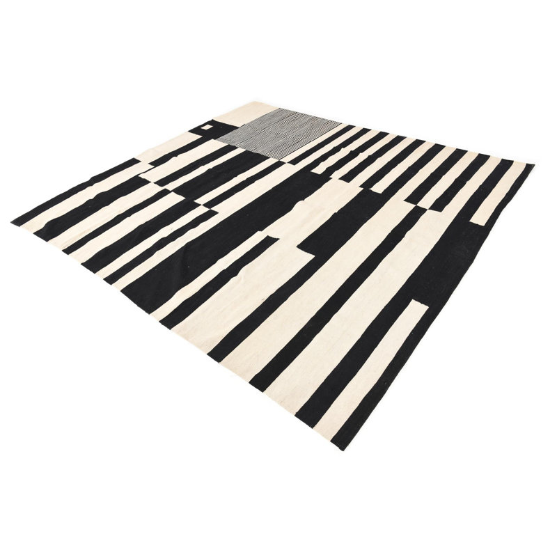 Tapis noir et blanc Noor