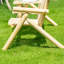 2 chaises en bois naturel avec table, foyer d'extérieur pour terrasse, porche, cour, texture en bois de style rustique