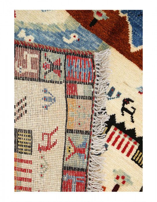 One-of-a-Kind Rectangle 2'9'' x 3'8'' New Age Area Rug in Ivory/Malibu