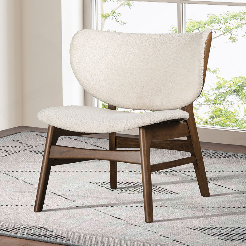 Chaise d'appoint moderne Mid-Century avec dossier à oreilles noyer / beige