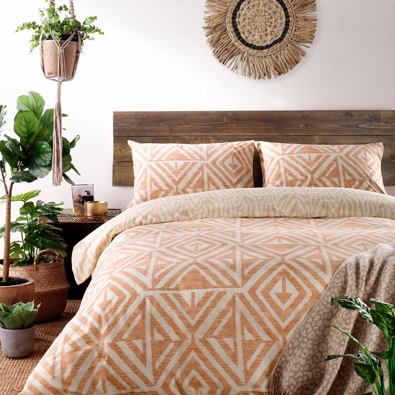Geometric Shapes Duvet Cover Set with Pillowcases, Terracotta, Super King Duvet Cover + 2 Standard Pillowcases