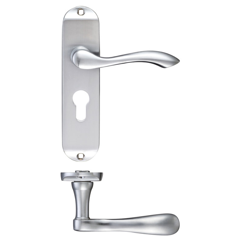 Arundel Lock Right Hand Door Handle, Satin Chrome