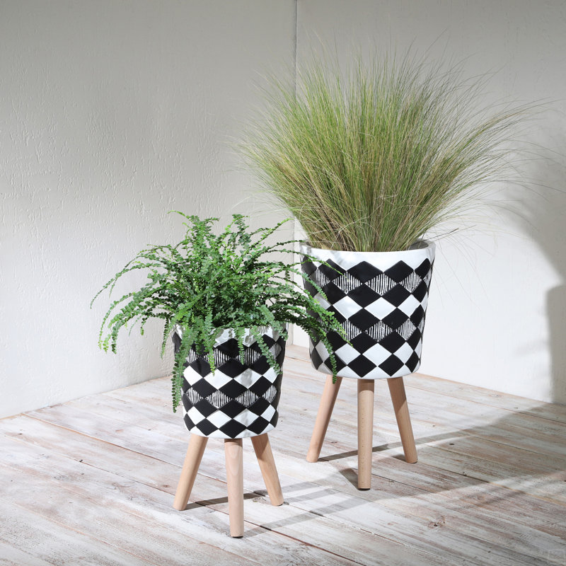 S/2 10/12" Diamond Planter W/ Wood Legs
