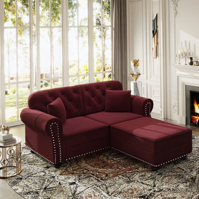 Canapé Chesterfield de 63 pouces en velours avec garniture cloutée et accoudoirs roulés, comprenant 2 coussins, design moderne Mid-Century, bourgogne