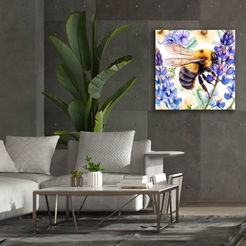 «Bee With Blue Flowers» par Momart, art mural sur toile, H 37 po x l 37 po x P 1,5 po