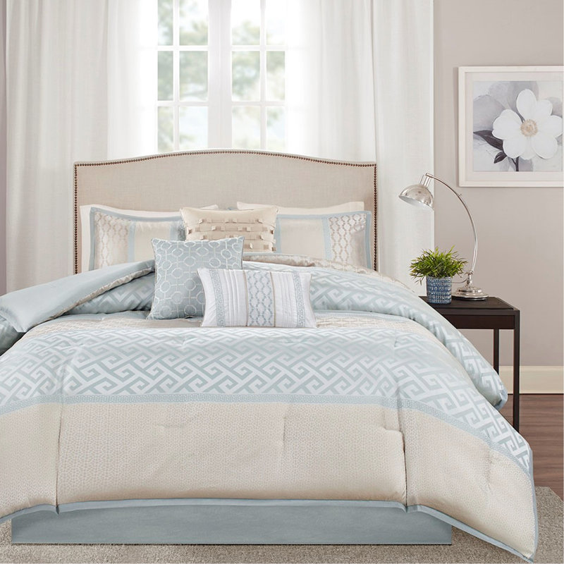 Édredon luxueux pour grand lit - 7 pièces avec motifs géométriques et coussins décoratifs assortis