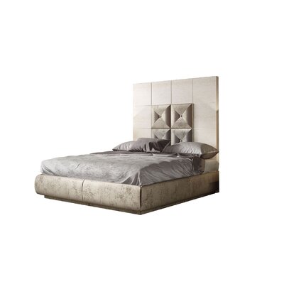 Tufted Solid Wood and Upholstered Standard Bed -  Everly Quinn, 2B7D5D1A6B3E4DFB915CAFD189104FDE