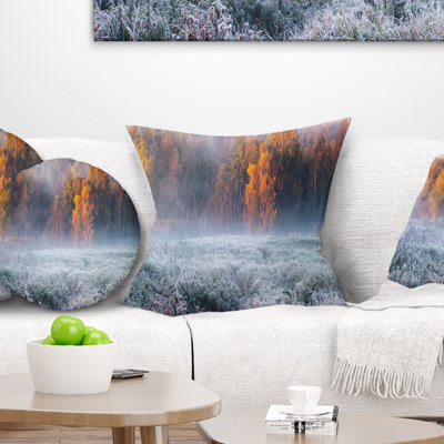 Coussin à motif de givre, paysage imprimé par Winter