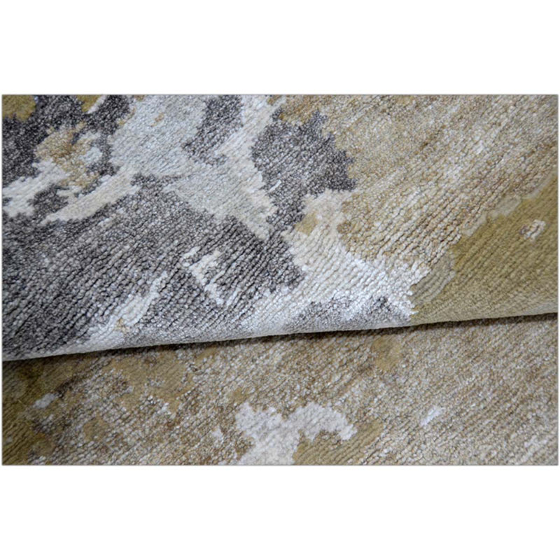 Area Rug in Brown/Gray, Rectangle 4' x 6'