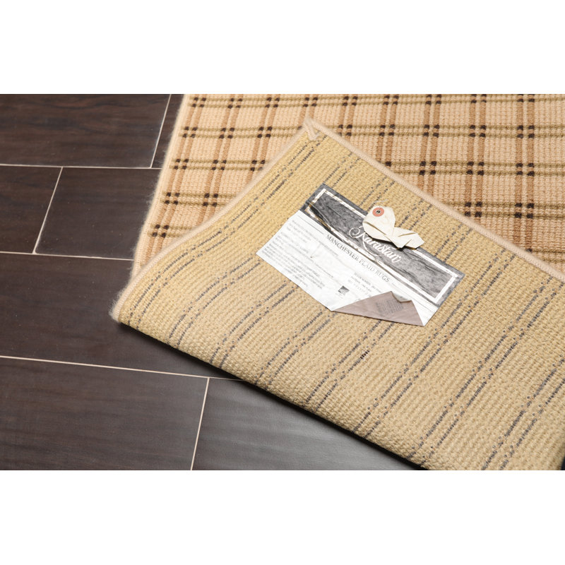 Tapis jaune en laine