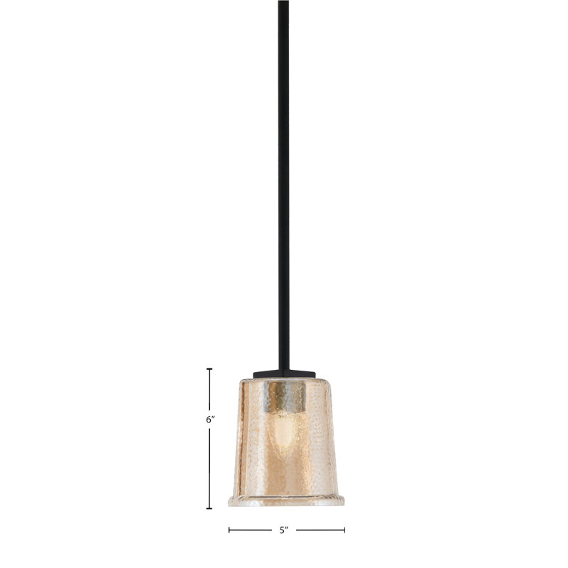 Mini suspension Arbelaez Stem Hung présentée en finition noir mat avec un verre ambré à bulles de 13,3 cm (5,25 po).