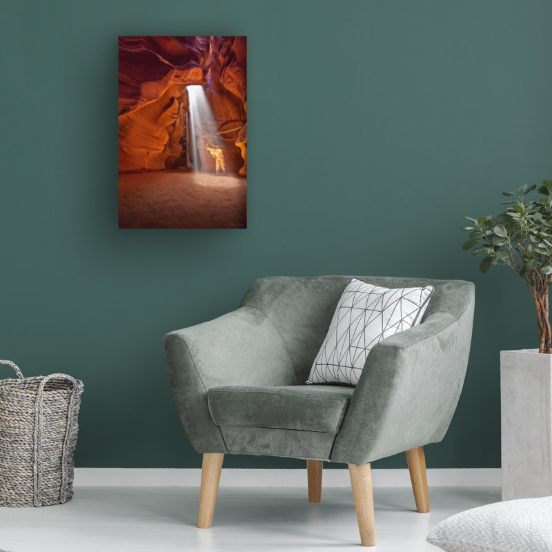 Modern & Contemporary, 19" H x 12" W