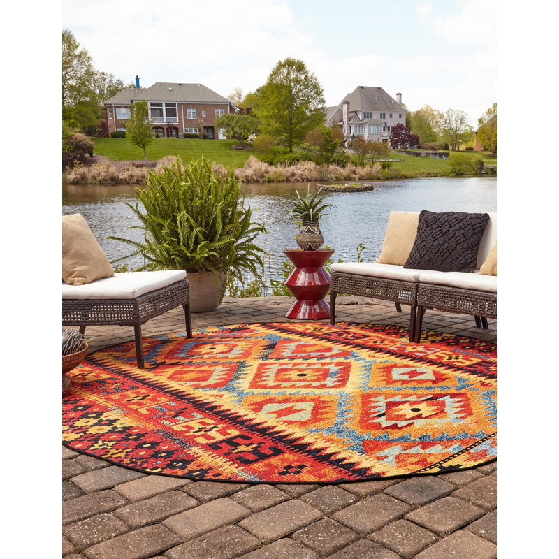 Lidio Washable Geometric Indoor / Outdoor Rug, Round 7'10"