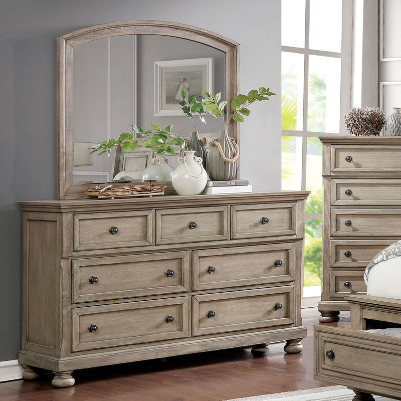 Urbanski 57.75'' W 7 - Drawer Dresser