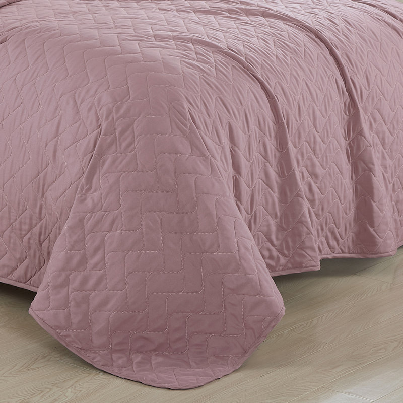 Emre Coverlet, Queen Coverlet/Bedspread + 2 Standard Shams