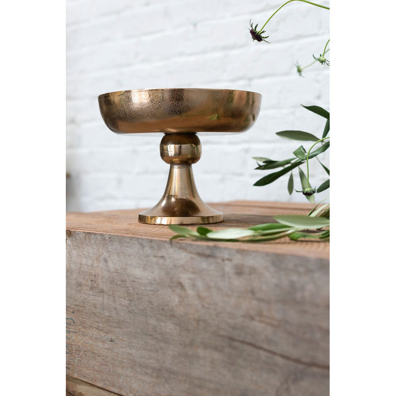 Felizarda Handmade Metal Urn Planter, 6.75" H x 7.75" W x 7.75" D